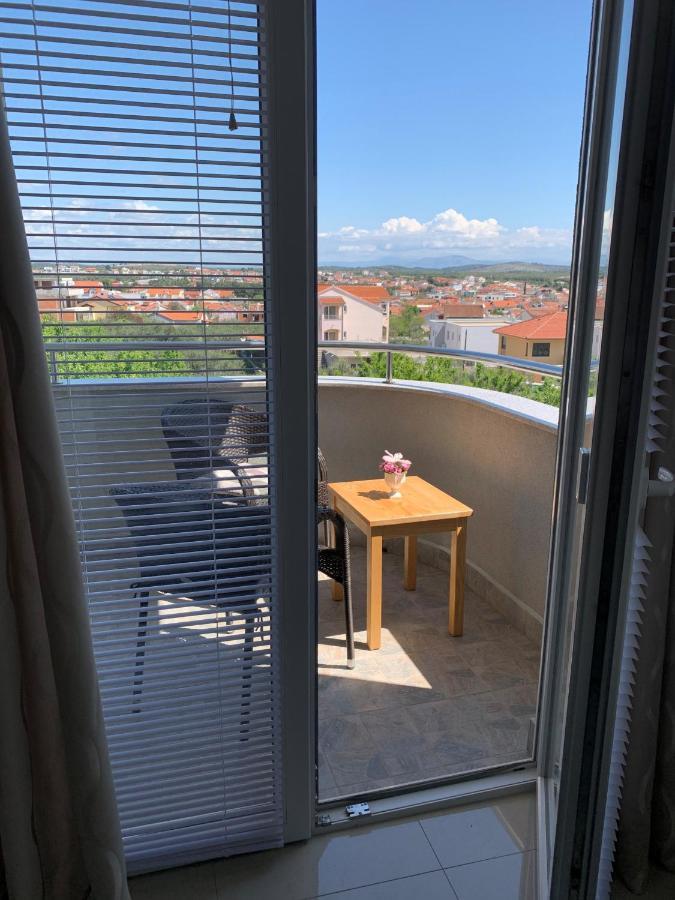 Green Hill Family Apartments Vodice Esterno foto