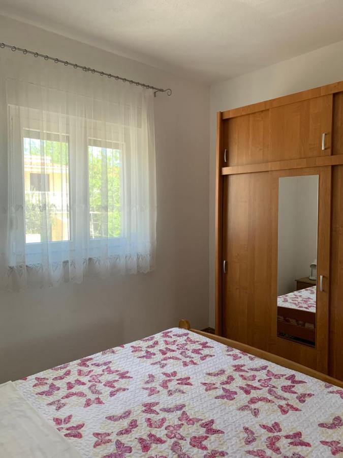 Green Hill Family Apartments Vodice Esterno foto